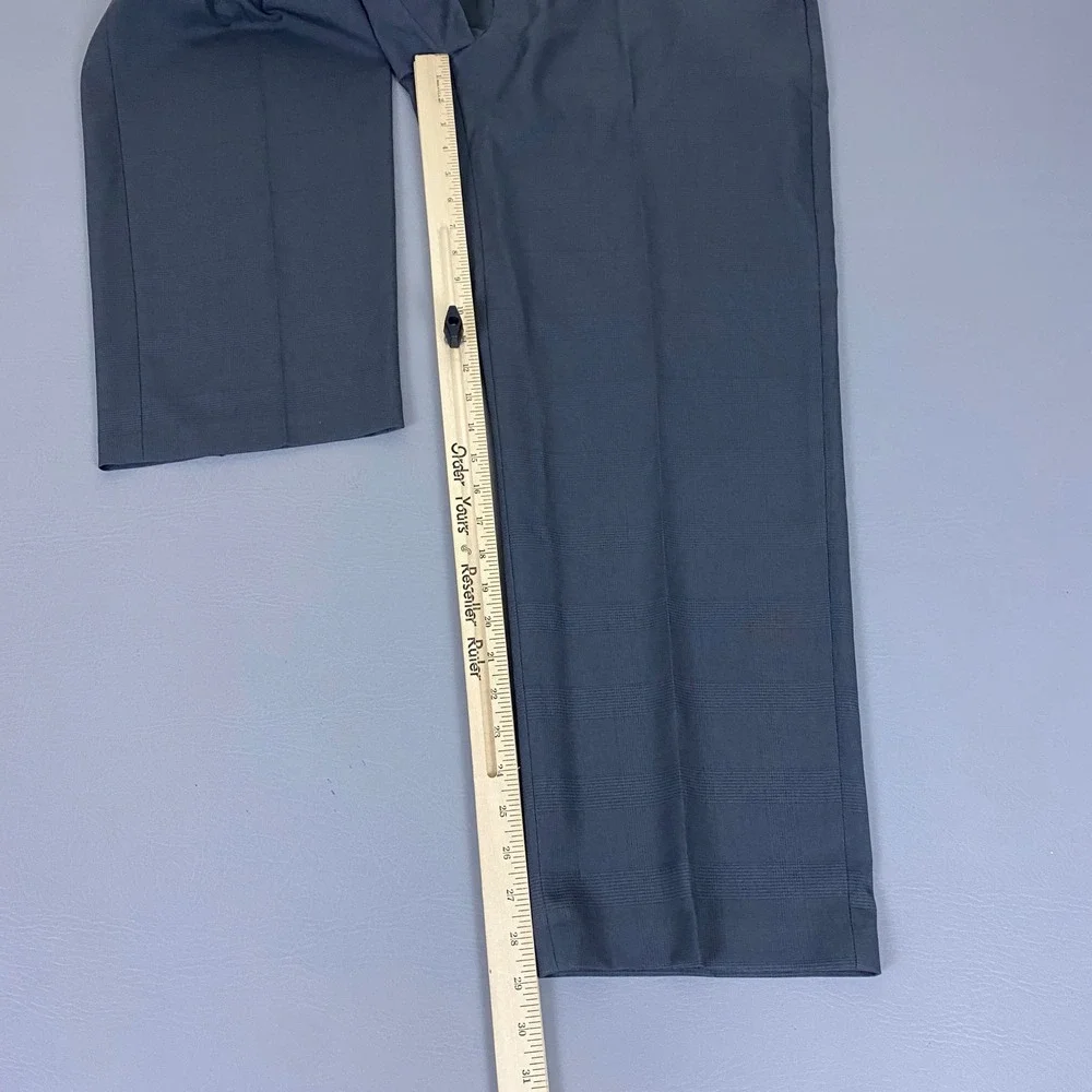 Haggar Premium Dress Pants Men's Size 38x29 Comfort Classic Fit Gray Plaid